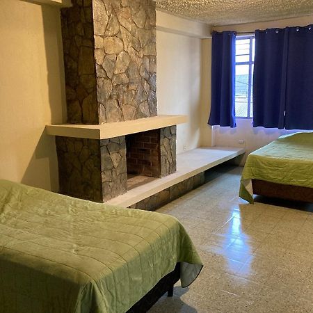 Kasa Kiwi Hostel & Travel Agency Quetzaltenango Habitación foto
