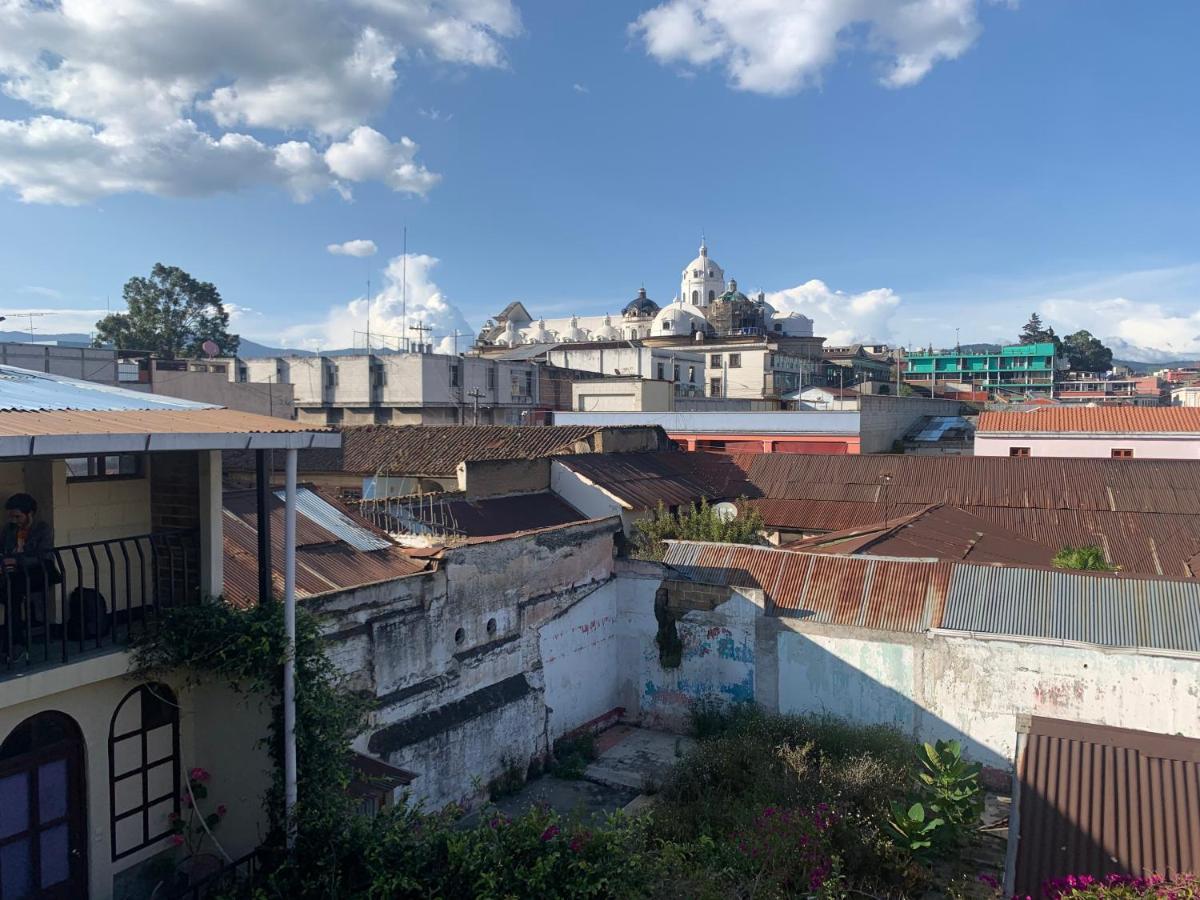 Kasa Kiwi Hostel & Travel Agency Quetzaltenango Exterior foto