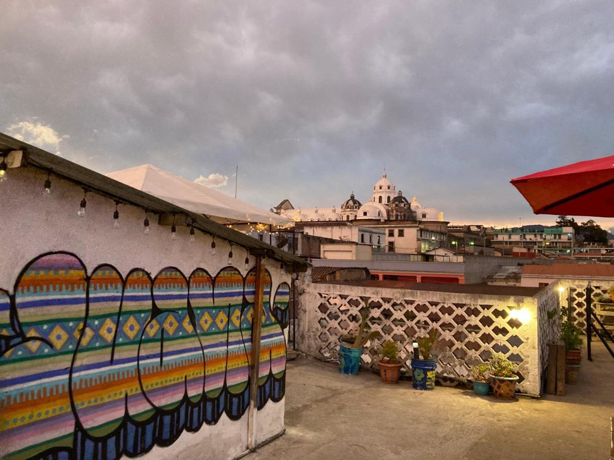 Kasa Kiwi Hostel & Travel Agency Quetzaltenango Exterior foto